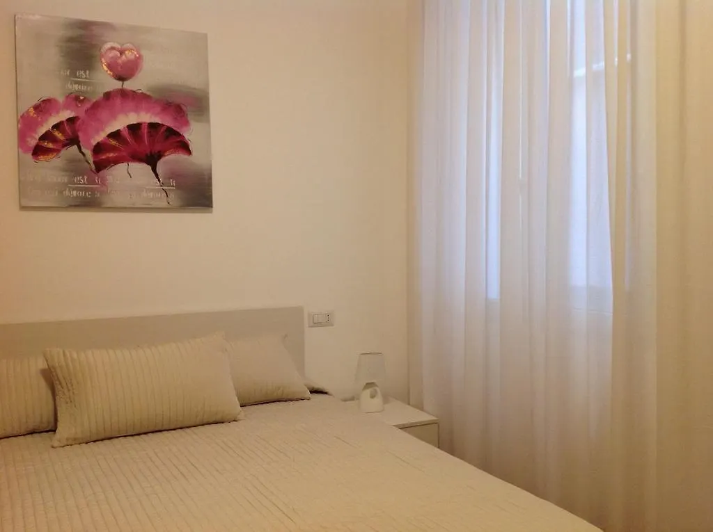 Bed & Breakfast B&B A Casa Di Amici Giardini Naxos